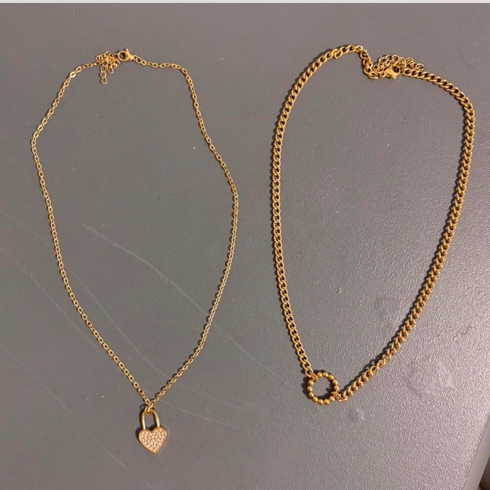 Bundle of two gold necklaces!